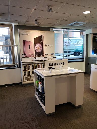 Cell Phone Store «AT&T», reviews and photos, 82 Wall St, New York, NY 10005, USA