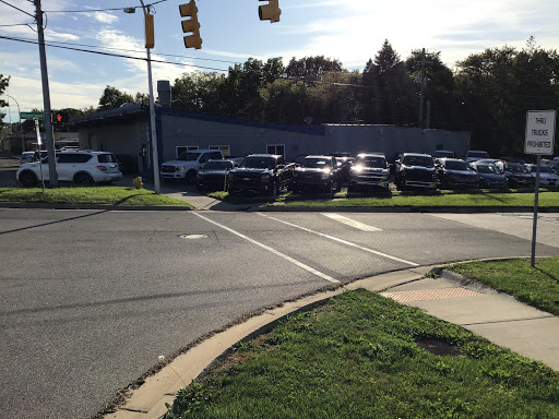 Used Car Dealer «ONE PRICE AUTO», reviews and photos, 1010 Southbound Gratiot Ave, Mt Clemens, MI 48043, USA