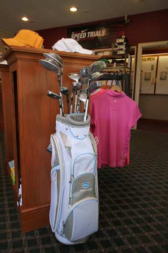 Golf Course «Deerpath Golf Course», reviews and photos, 500 W Deerpath Rd, Lake Forest, IL 60045, USA