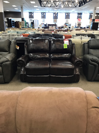 Furniture Store «The Dump Furniture Outlet», reviews and photos, 124 Newmarket Square, Newport News, VA 23605, USA