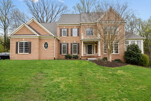 Real Estate Agency «Dina Azzam, Realtor / Architect, RE/MAX Select Properties», reviews and photos, 20 Pidgeon Hill Dr #201, Sterling, VA 20165, USA