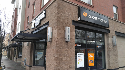 Boost Mobile Store by Wireless Century, 175 5th St, Springfield, OR 97477, USA, 