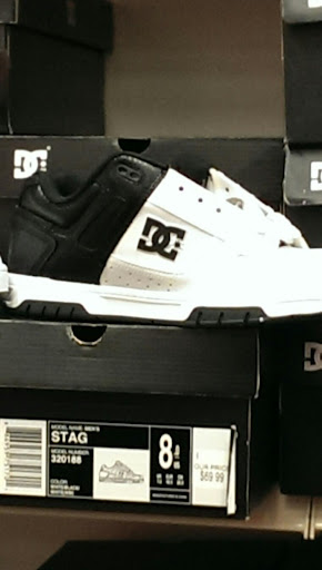 Shoe Store «Shoe Carnival», reviews and photos, 44 Indianapolis Blvd, Schererville, IN 46375, USA