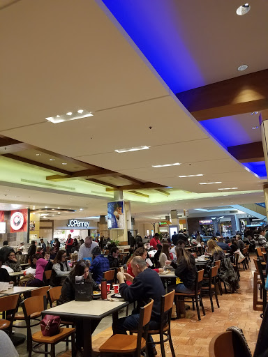Shopping Mall «West County Center», reviews and photos, 80 W County Center Dr, Des Peres, MO 63131, USA