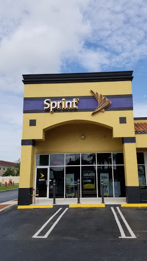 Cell Phone Store «Sprint Store», reviews and photos, 8200 W 33rd Ave #1, Hialeah, FL 33018, USA