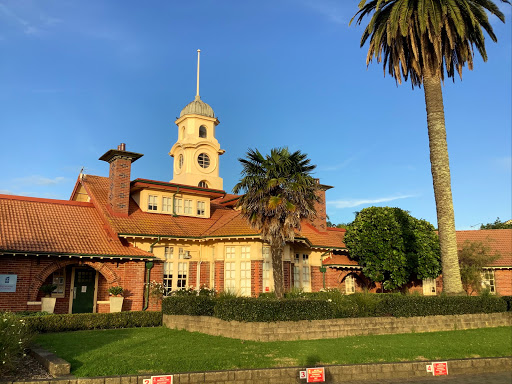 Manukau Institute of Technology (Otara campus)