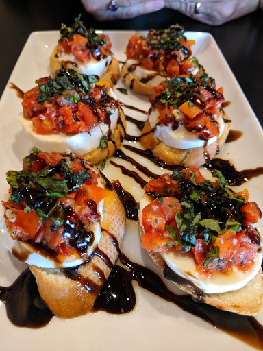 Wine Store «Village Wine Cellars», reviews and photos, 48 E Mulberry St, Lebanon, OH 45036, USA