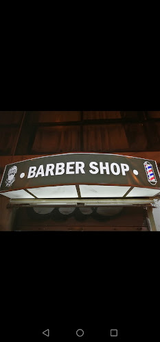 Yhonser Barbershop - Barbería