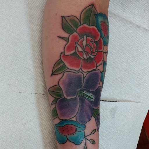 Tattoo Shop «BTU TATTOO», reviews and photos, 223 Auburn Way S, Auburn, WA 98002, USA