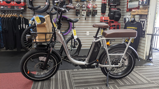 Bicycle Store «Bicycle Chain - Chapel Hill», reviews and photos, 210 W Franklin St, Chapel Hill, NC 27516, USA