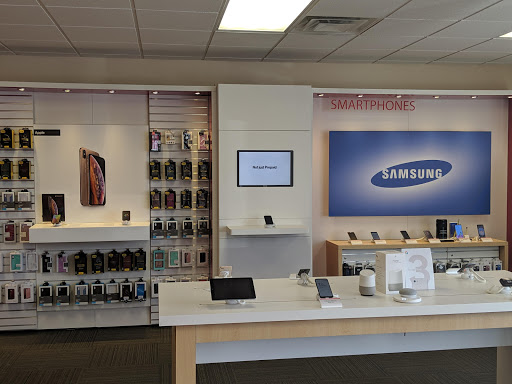 Cell Phone Store «Verizon Authorized Retailer - Wireless Zone», reviews and photos, 71 Calef Hwy, Lee, NH 03861, USA