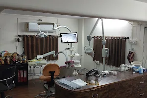 Dr Chandhok's Dental clinic and Smile Designing Centre Dharampeth branch Nagpur image