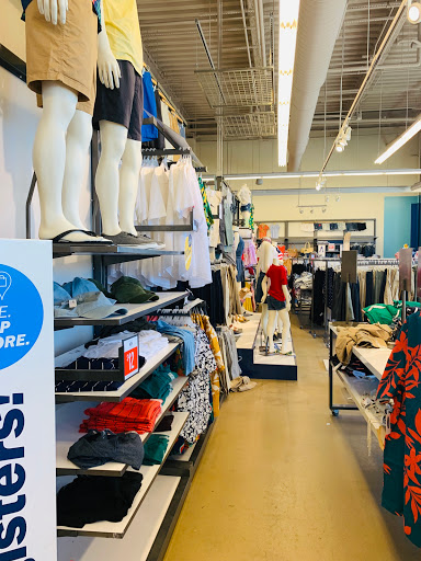 Clothing Store «Old Navy», reviews and photos, 3020 Brandywine Pkwy, Wilmington, DE 19803, USA