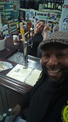 Wine Store «Wells Discount Liquors», reviews and photos, 6310 York Rd, Baltimore, MD 21212, USA