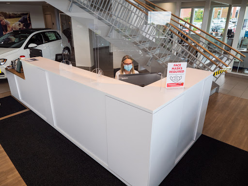 Volkswagen Dealer «Luther Westside Volkswagen», reviews and photos, 2370 MN-100, St Louis Park, MN 55416, USA