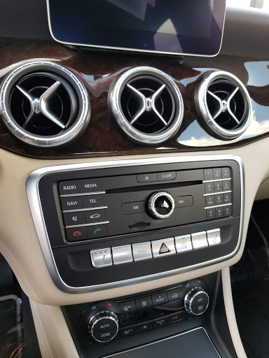 Kia Dealer «Kia of Puyallup», reviews and photos, 111 Valley Ave NE, Puyallup, WA 98372, USA