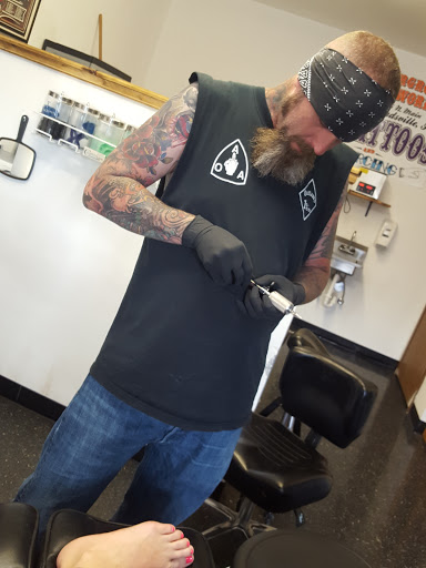 Tattoo Shop «Underground Artworks», reviews and photos, 1016 N Main St, Edwardsville, IL 62025, USA