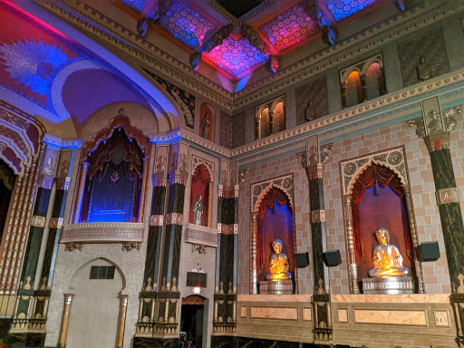 Movie Theater «Landmark Oriental Theatre», reviews and photos, 2230 N Farwell Ave, Milwaukee, WI 53202, USA