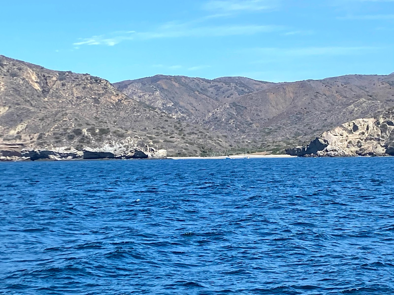 Coches Prietos beach的照片 带有碧绿色纯水表面
