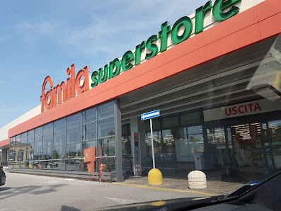 Supermercato Famila Superstore Curtarolo Via Giuseppe Garibaldi, 5, 35010 Curtarolo PD, Italia