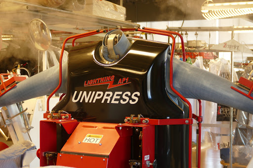 Dry Cleaner «Zengeler Cleaners», reviews and photos, 1401 Peterson Rd, Libertyville, IL 60048, USA