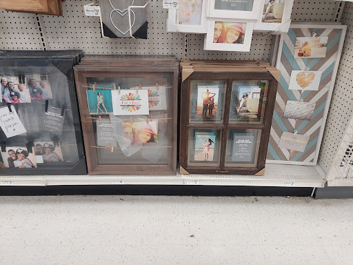 Craft Store «Michaels», reviews and photos, 6140 20th St, Vero Beach, FL 32966, USA