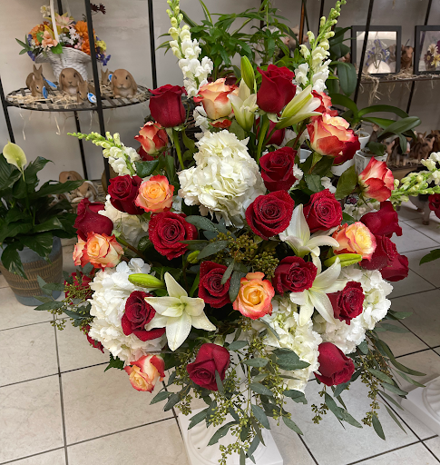 Florist «Just For You Flowers & Gifts (Same Day Delivery)», reviews and photos, 14 Washington St, Morristown, NJ 07960, USA