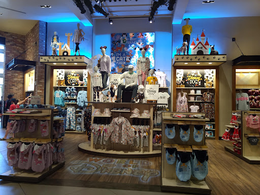 Collectibles Store «World of Disney», reviews and photos, 1565 S. Disneyland Dr, Anaheim, CA 92802, USA