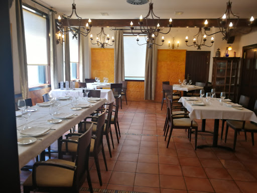 Restaurante Casa Eloy - C. Víctor Romanos, 6, 26360 Fuenmayor, La Rioja, España