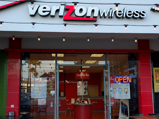 Verizon Authorized Retailer - A Wireless, 407 Pacific Coast Hwy #101, Redondo Beach, CA 90277, USA, 