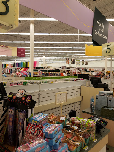 Fabric Store «Jo-Ann Fabrics and Crafts», reviews and photos, 1601 Fall River Dr, Loveland, CO 80537, USA