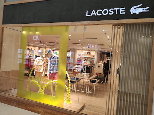 Magasin de vêtements Lacoste Marseille