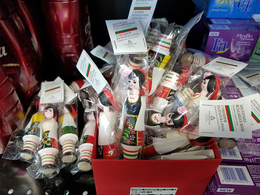 Grocery Store «Malincho Euro Market & Prestige Liquor», reviews and photos, 1475 Lee St, Des Plaines, IL 60018, USA