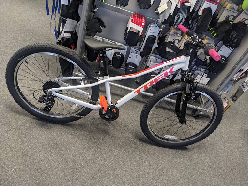 Bicycle Store «Atlanta Cycling - Vinings», reviews and photos, 4335 Cobb Pkwy, Atlanta, GA 30339, USA