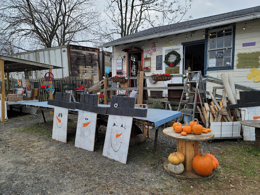 Flea Market «New Egypt Flea Market», reviews and photos, 933 Monmouth Rd, Cream Ridge, NJ 08514, USA