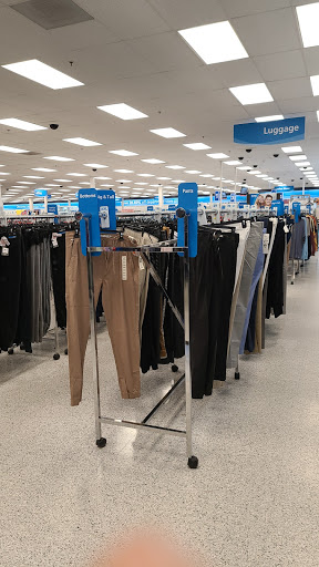 Clothing Store «Ross Dress for Less», reviews and photos, 18520 33rd Ave W, Lynnwood, WA 98037, USA