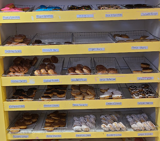 Donut Shop «Donut Day», reviews and photos, 18955 SW Tualatin Valley Hwy, Beaverton, OR 97006, USA