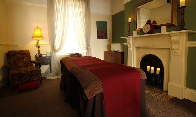 Reviews of The Room Massage & Holistic Therapies Centre in Belfast - Massage therapist