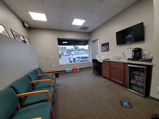 Car Dealer «Team Welsh Jeep Chrysler», reviews and photos, 36 Dumont Rd, Far Hills, NJ 07931, USA