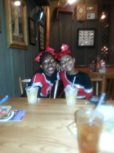 American Restaurant «Cracker Barrel Old Country Store», reviews and photos, 3701 Elmsley Ct, Greensboro, NC 27406, USA