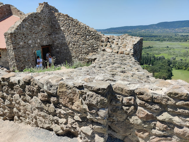 Szigligeti vár alsó parkolója - Szigliget