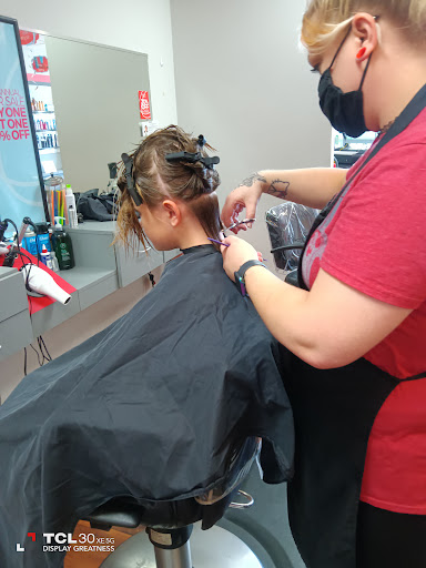 Hair Salon «Cost Cutters», reviews and photos, Cost Cutters, 392 Cox Creek Pkwy, Florence, AL 35630, USA