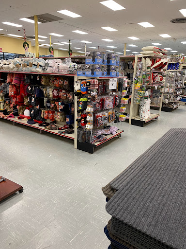 Discount Store «Ocean State Job Lot», reviews and photos, 114 Main St, Medway, MA 02053, USA