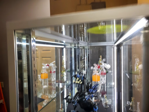 Tobacco Shop «Emmaus Smoke Shop», reviews and photos, 1245 Chestnut St, Emmaus, PA 18049, USA