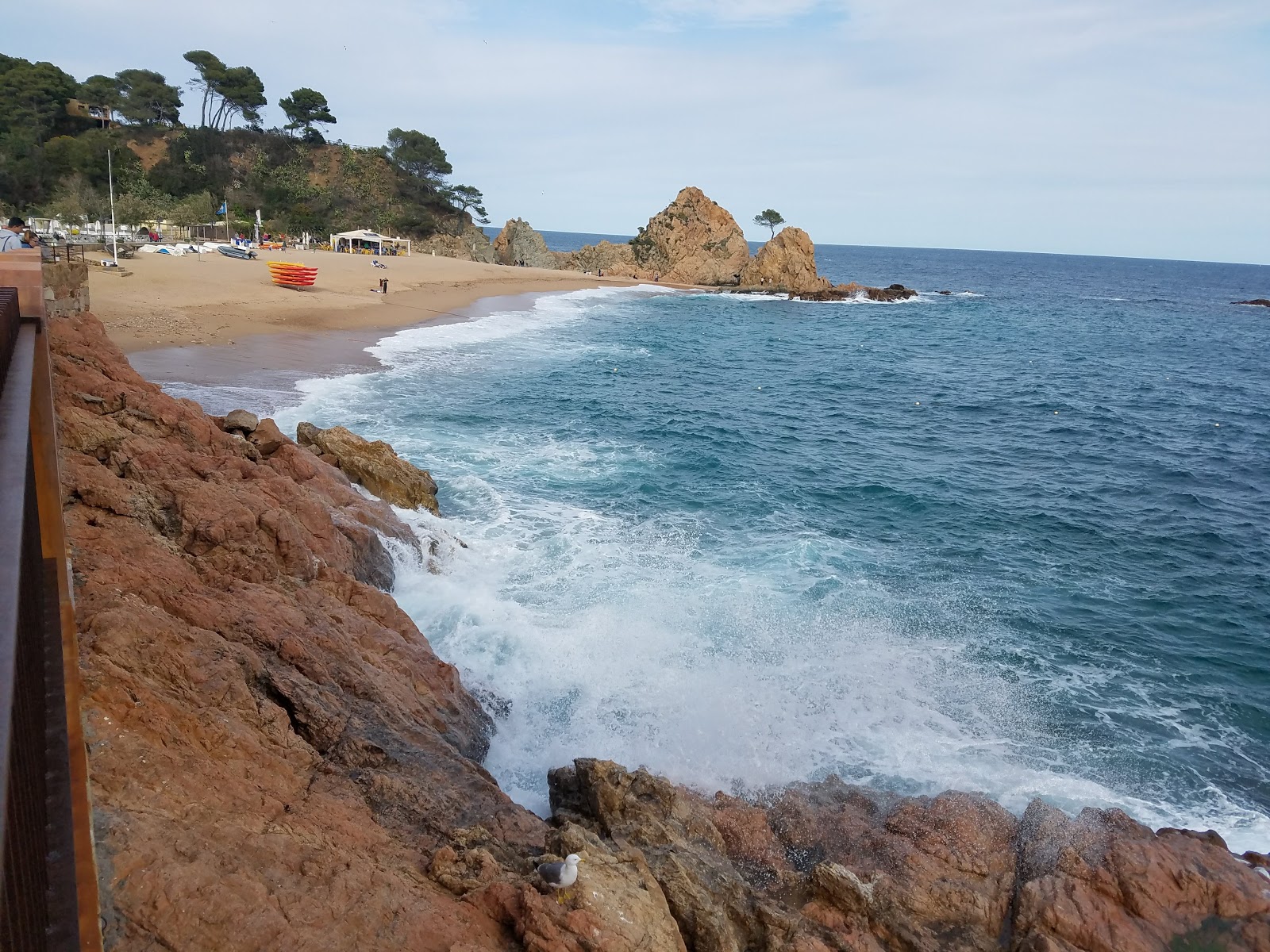 Photo de Plage de Mar Menuda et le règlement