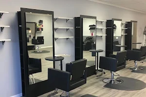 Luxe Hair Studio image