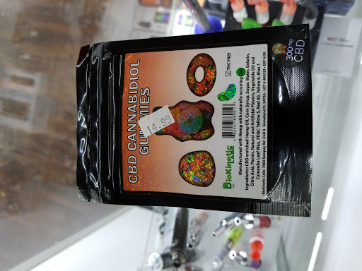 Tobacco Shop «Tobacco &more smoke & vape shop», reviews and photos, 11924 Seminole Blvd, Largo, FL 33778, USA