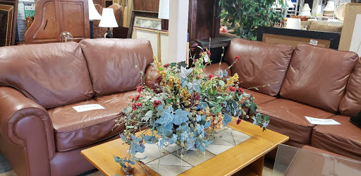 Furniture Store «J and B Furniture Consignments», reviews and photos, 42407 N Vision Way #101, Anthem, AZ 85086, USA