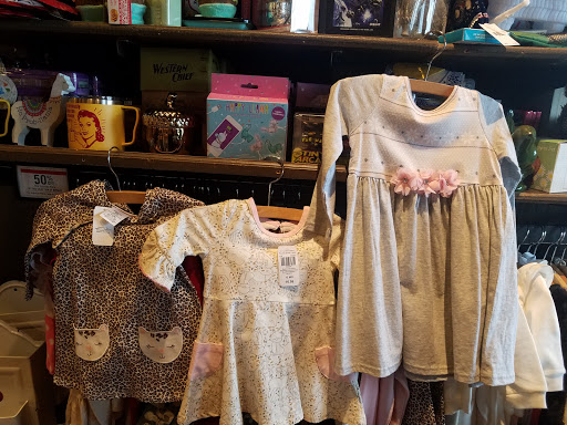 American Restaurant «Cracker Barrel Old Country Store», reviews and photos, 475 Rivers Edge Dr, Milford, OH 45150, USA