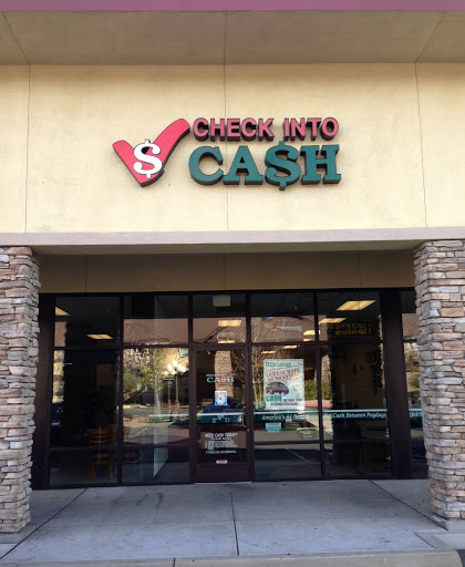 Check Into Cash in Ukiah, California